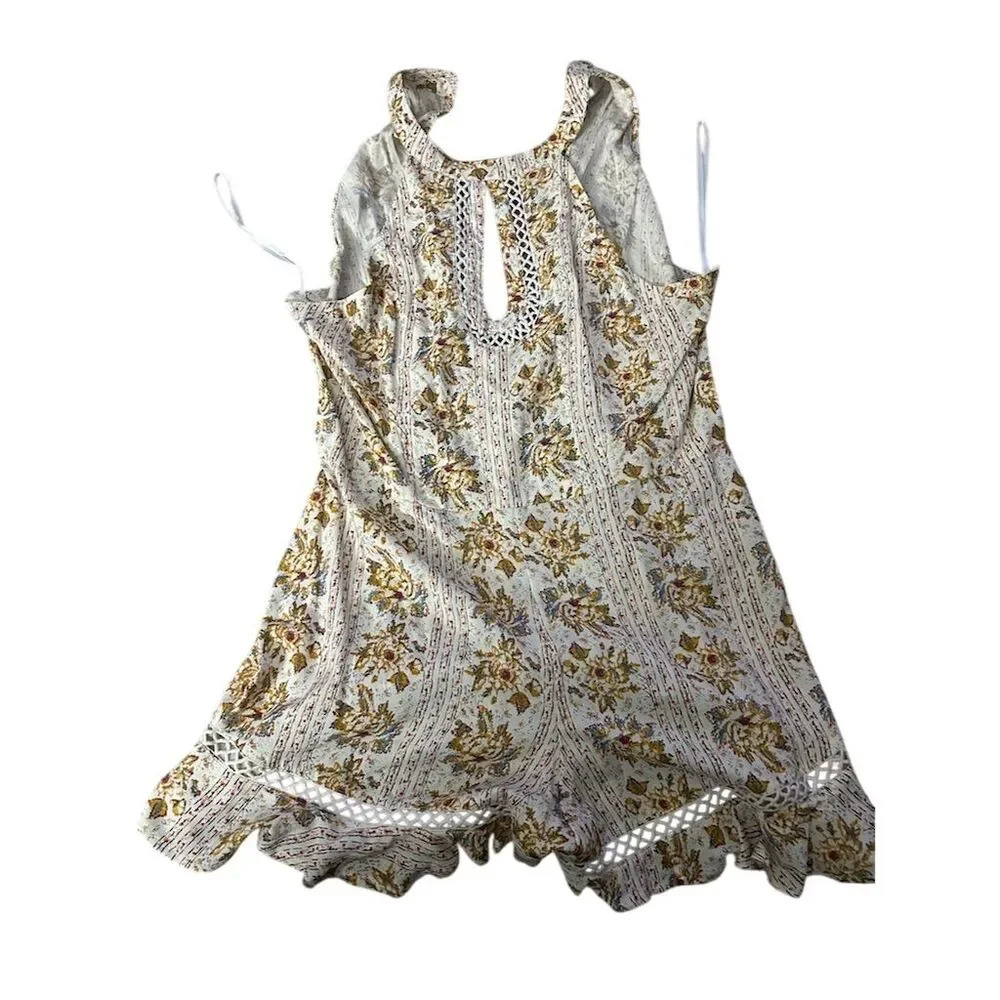 Indigo Rein Floral Halter Romper M Multicolor Crochet Ruffle Hem
181 - Picture 2 of 5